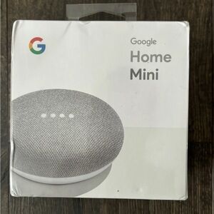 Google Home Mini in Light Gray